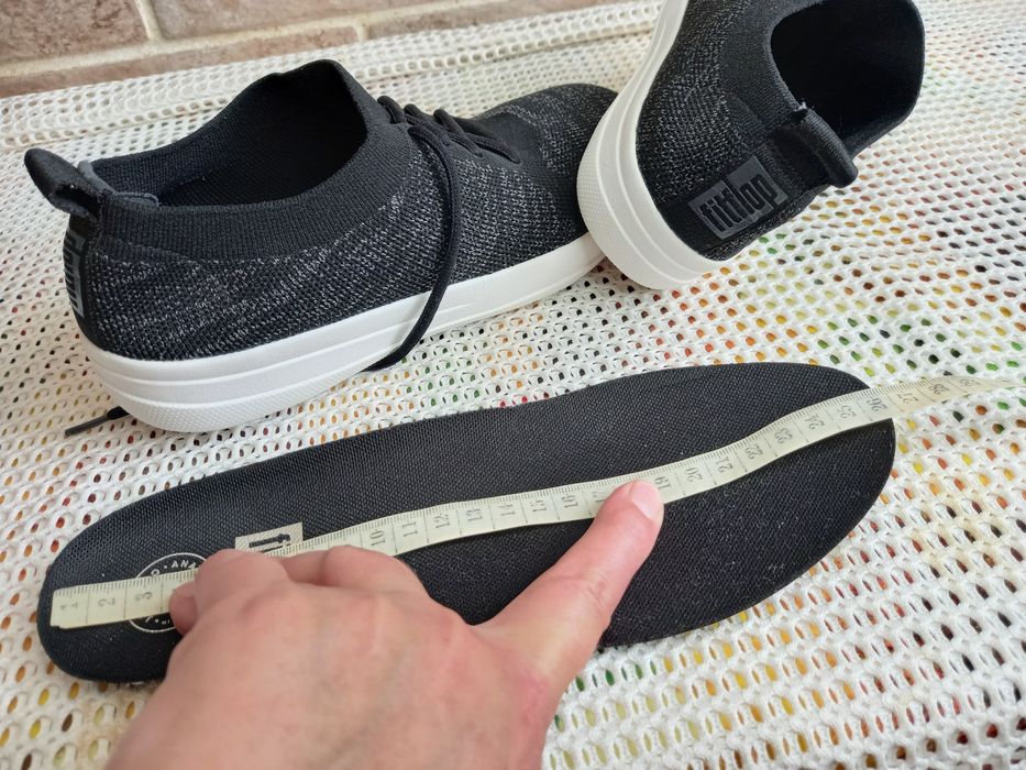 Женские кроссовки fitflop 39р