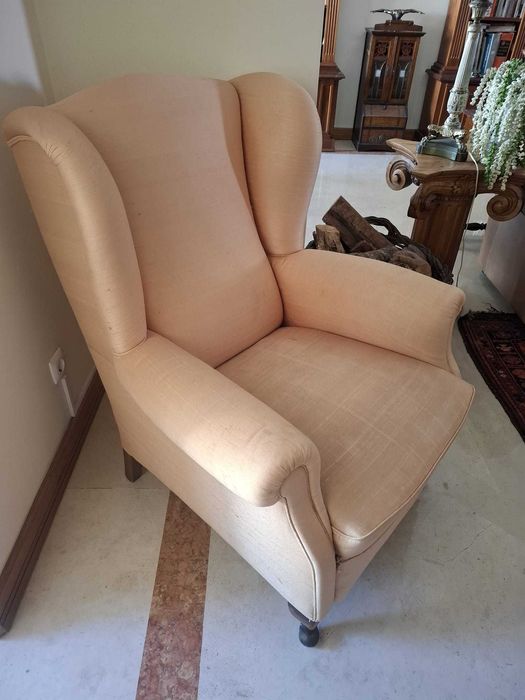 Cadeirão antigo da 1a foto