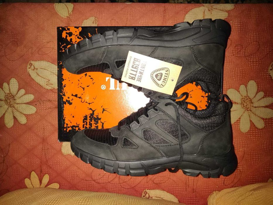 Кросівки трекінгові STIMUL 43р waterproof