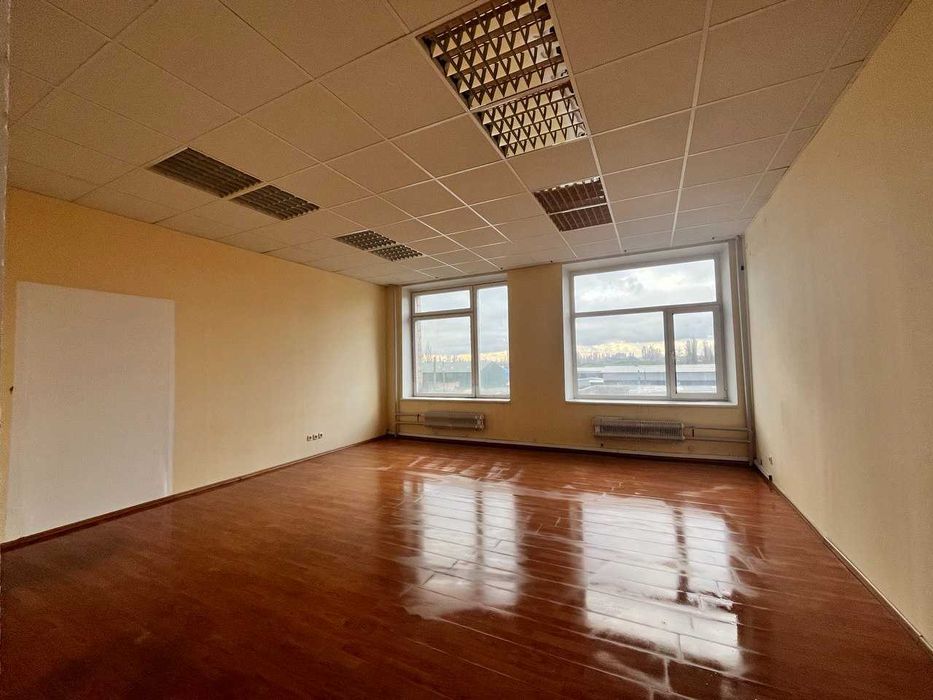 Оренда приміщення, офіса, склада 44 м2, метро Бориспільська, Київ