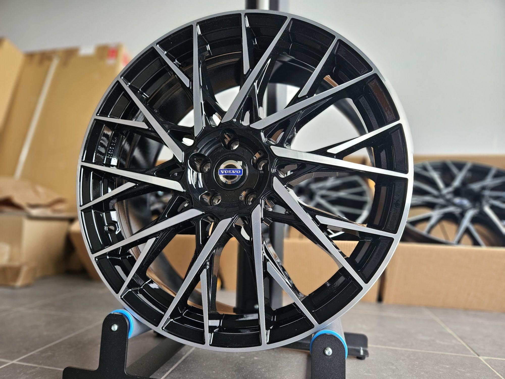 Volvo 20" Nowe 5x108 XC60 EX30 XC40 S60 V60 CC V90 Cross Country Felgi