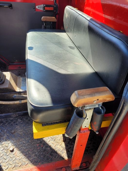 Trator carro Futura motor com 26 cavalos