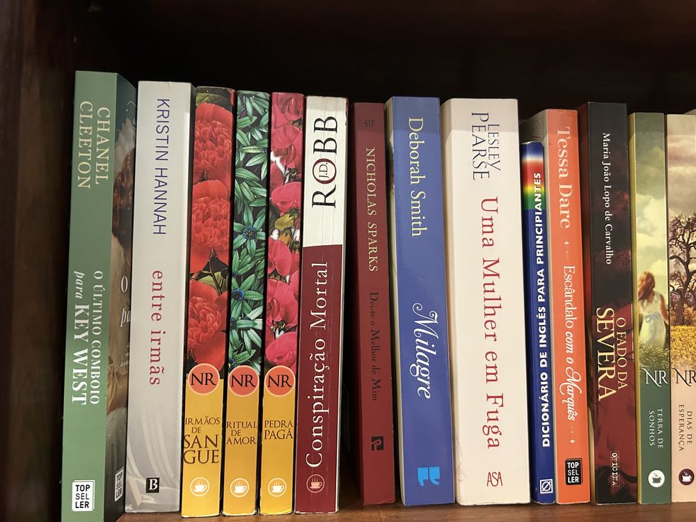 Livros vários.Romances 2.5€ preço de cada livro
