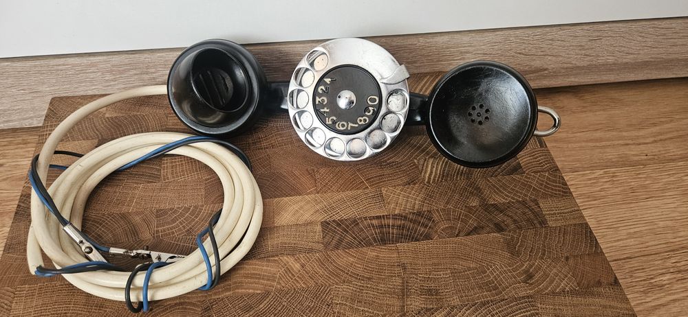Stary telefon Monterski Mikrotelefon PRL