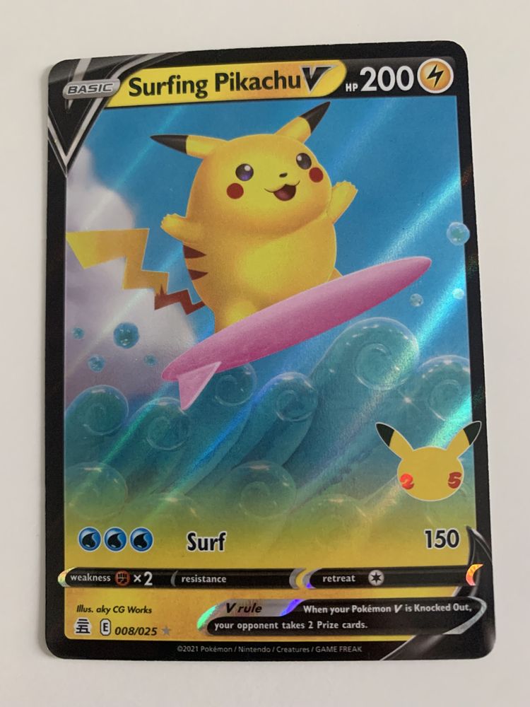 Surfing pikachu V 008/025 karta pokemon oryginal celebrations