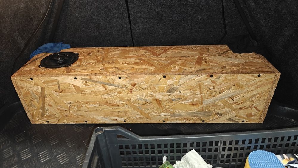 Subwoofer pasywny własnej roboty - tuba do bagażnika