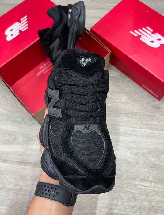 Культова модель New Balance 9060
