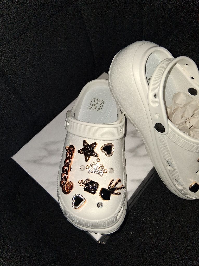Buty crocsy rozmiar 40/41 pasują na 39/40