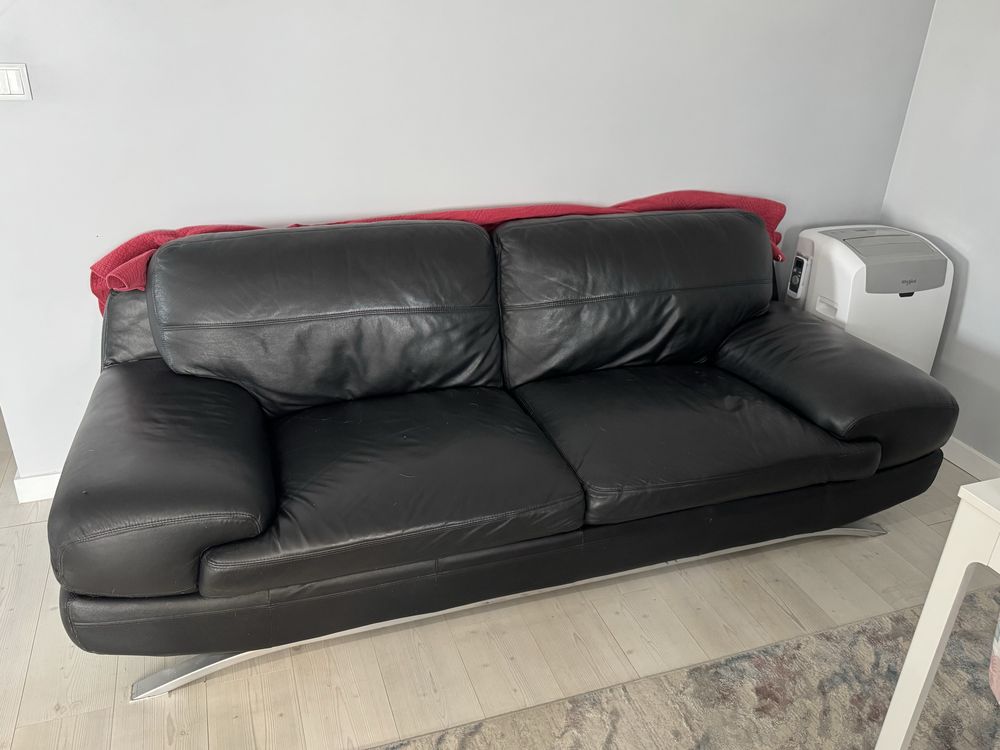 Sofa em pele 3 lugares