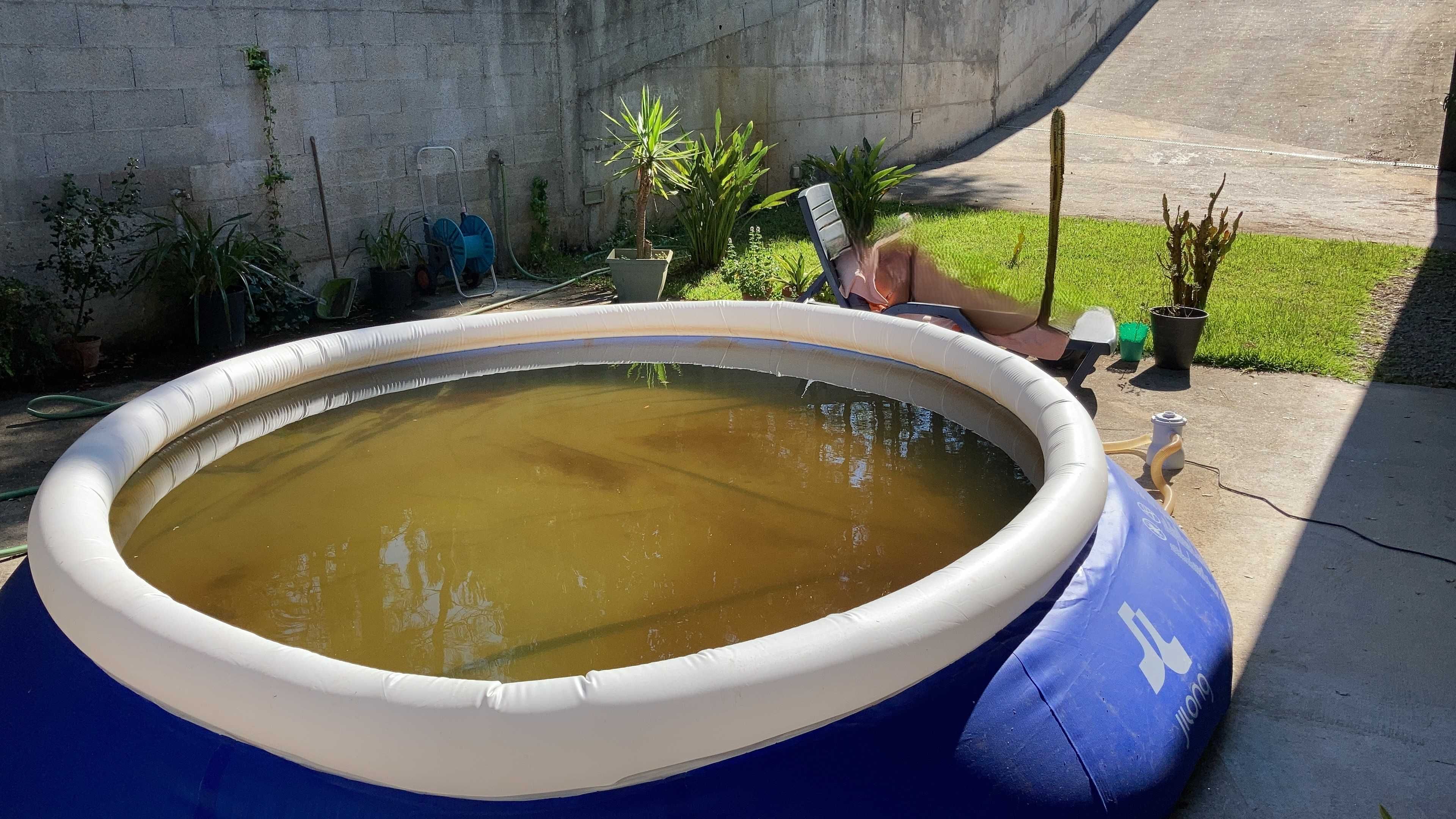 Piscina insuflável 3.6m diâmetro x 76cm altura com bomba