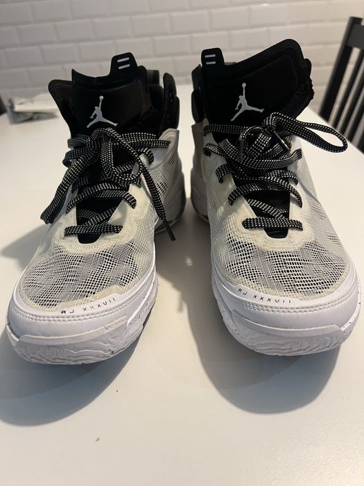 Nike air jordan 37 tamanho 42