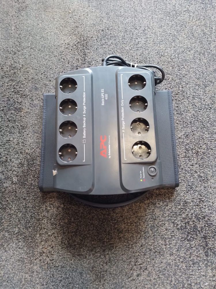 UPS APC Back-Ups 400