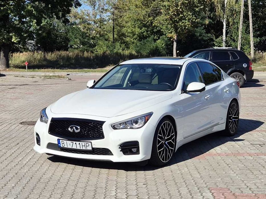 Infiniti Q50 405 KM RWD