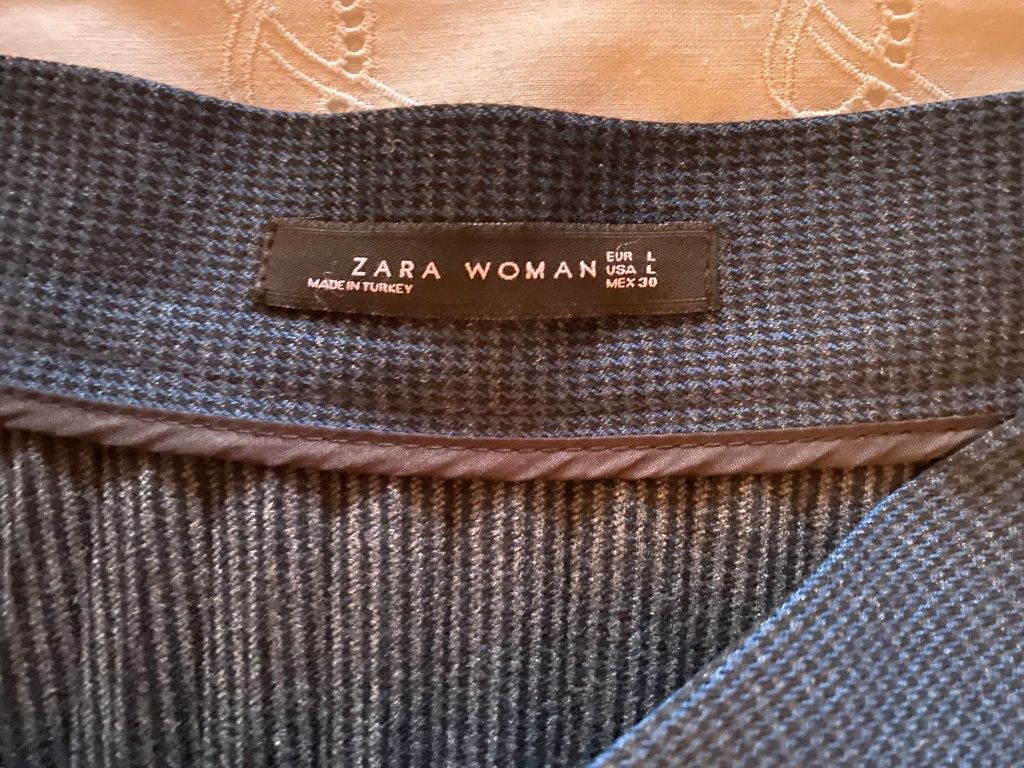 Saias Zara Woman usadas