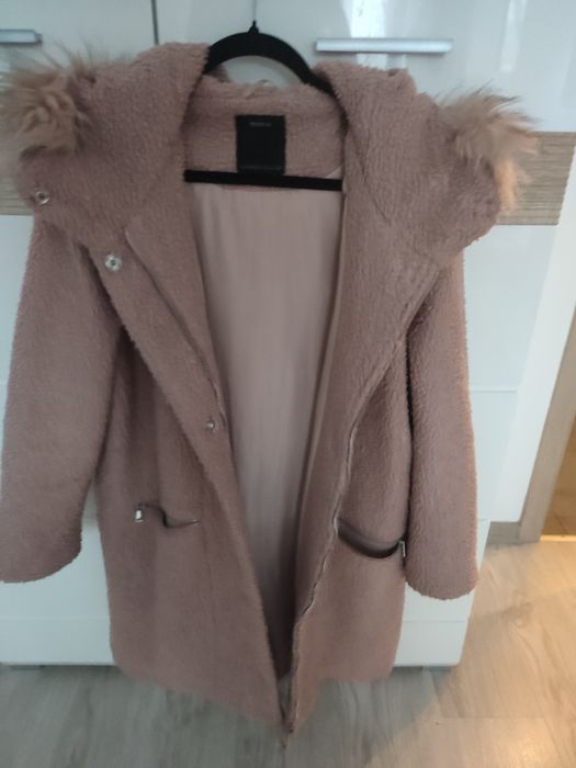 Płaszczyk w kolorze brudnego różu