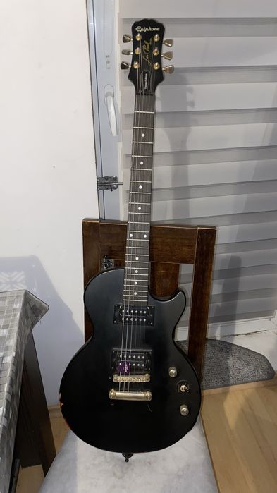 Gitara elektryczna