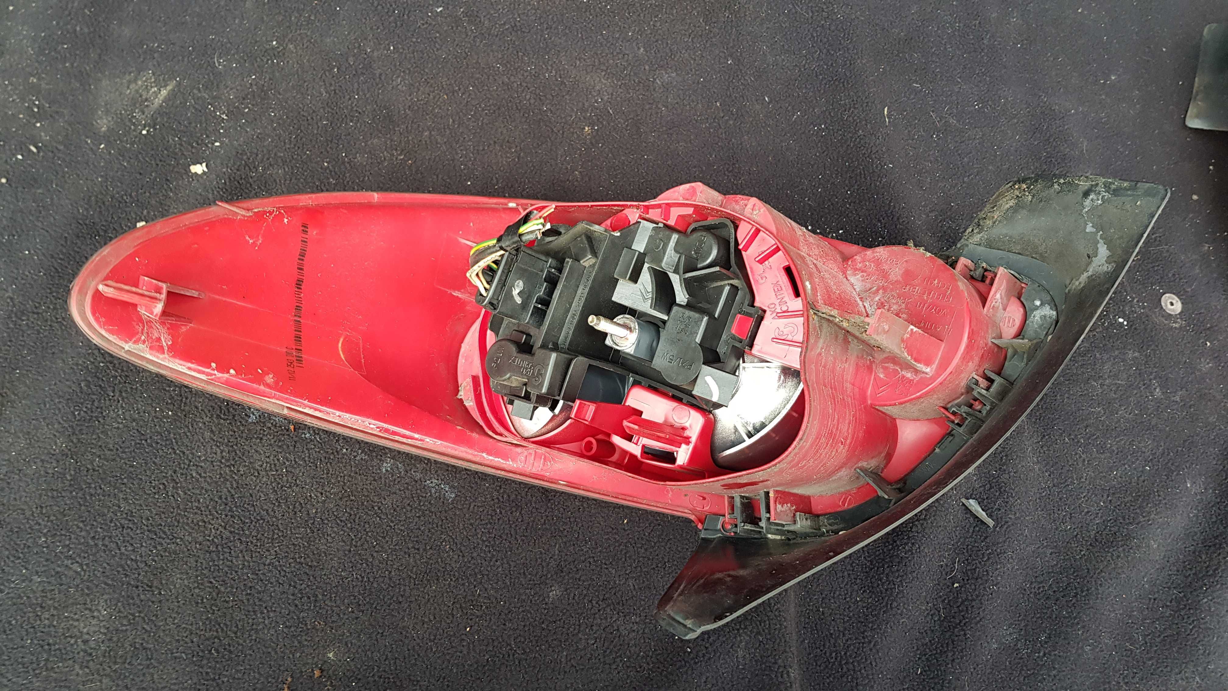 Lampa lewy tył peugeot 206 z wkładem