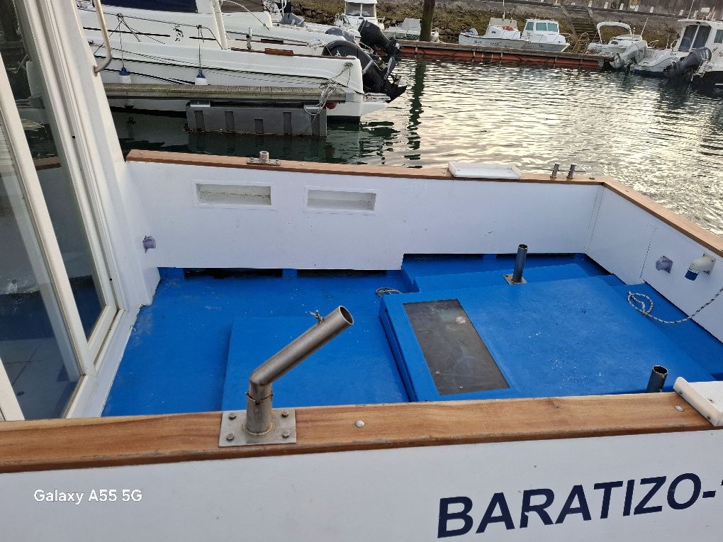Barco de pesca desportiva class 4