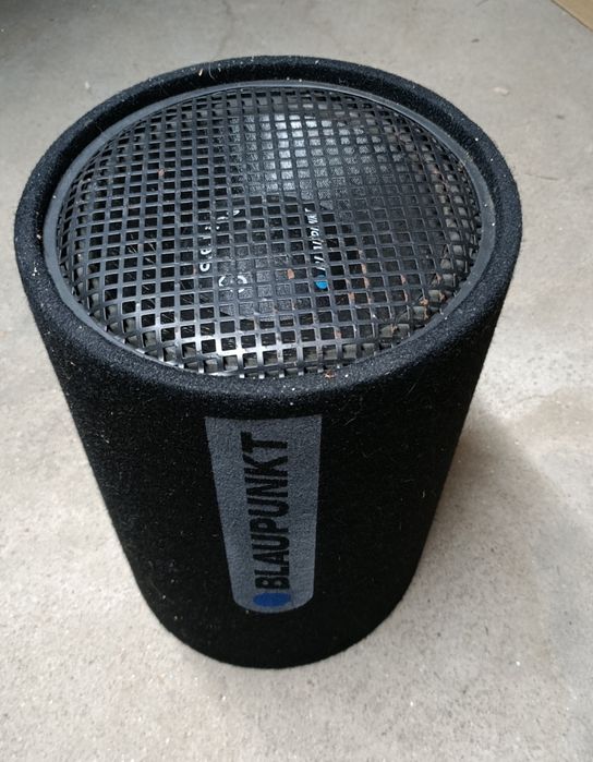 Coluna som auto subwoofer