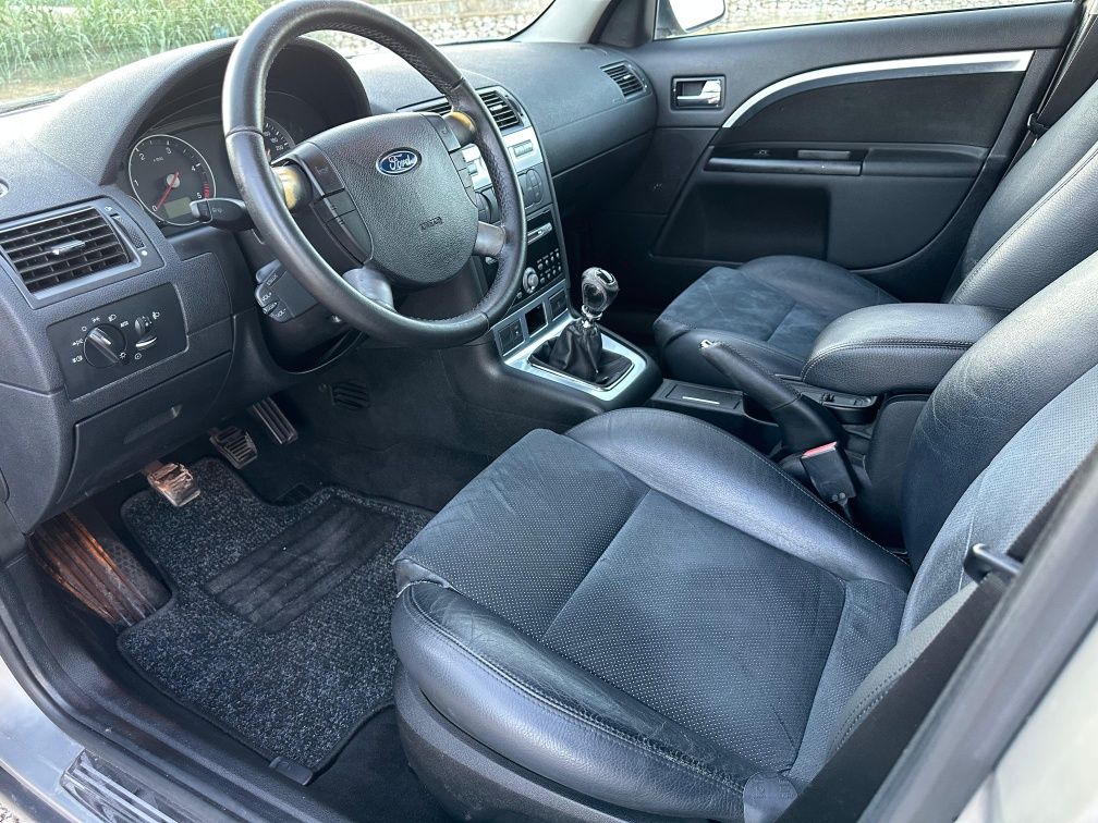 Ford Mondeo 2.0Tdci full extras