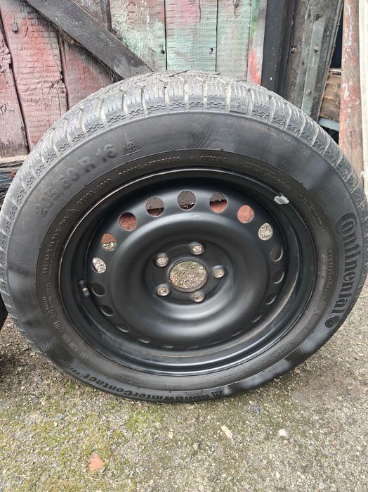 Sprzedam komplet kół na oponach zimowych R 16 205/60