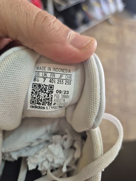 Жіночі кеди низькі Adidas Vl Court(Оригінал-Б/У)40-25,5см