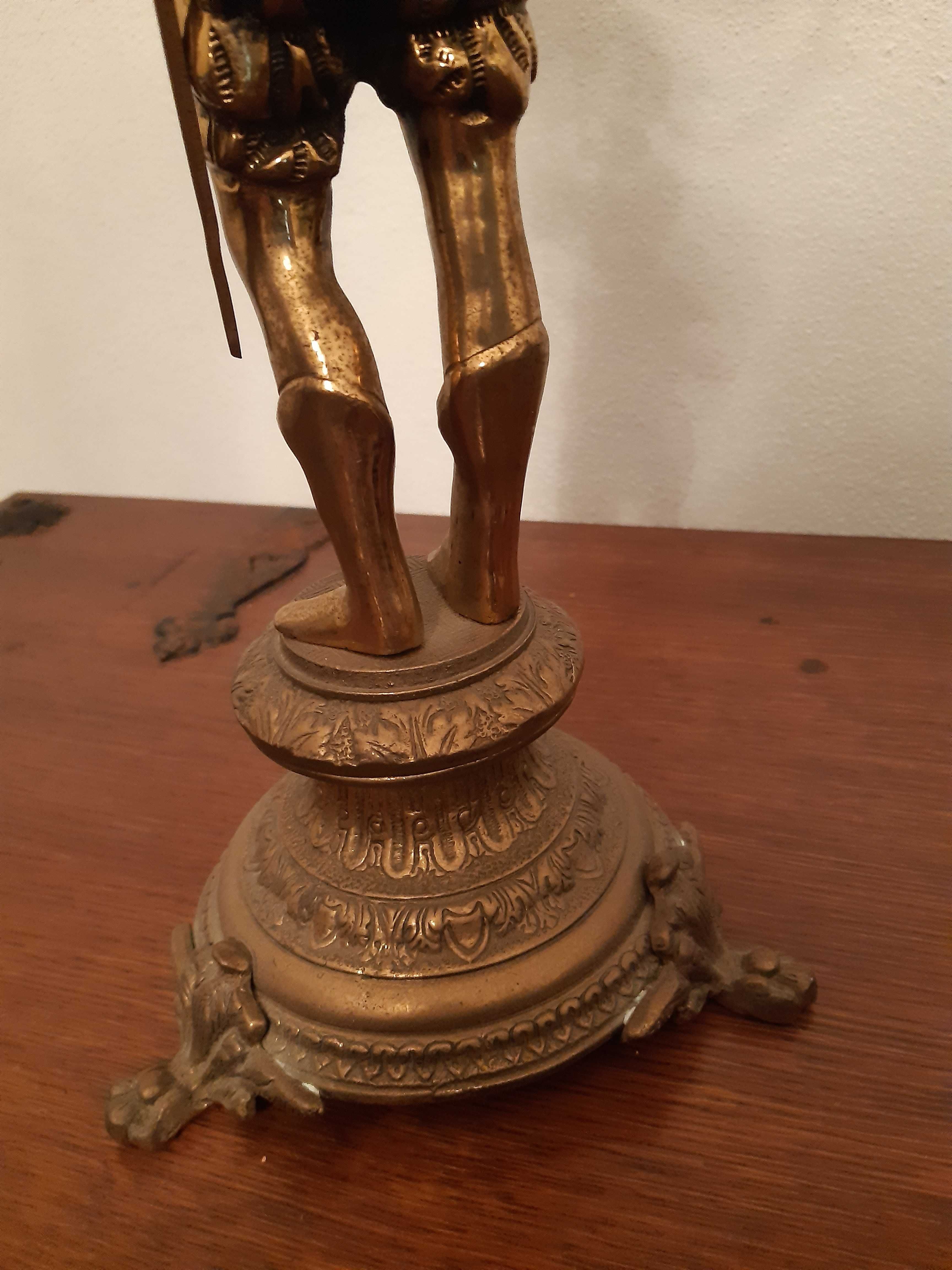 Candelabro latão 5 lumes- soldado romano