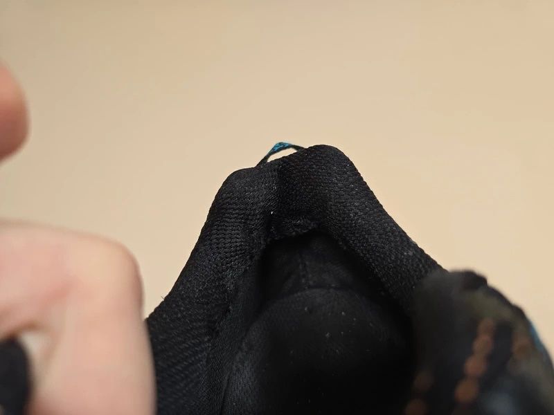 Buty Asics rozm. 45 do biegania wodoodporne