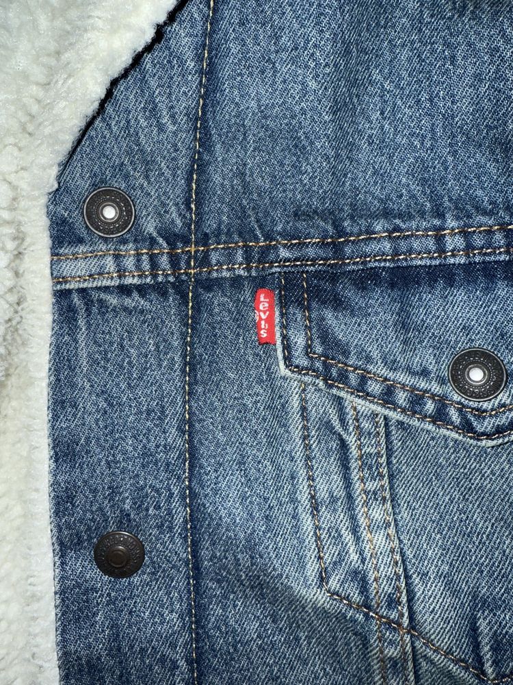 Levi’s sherpa trucker kurtka ocieplana jeansowa M jak NOWA