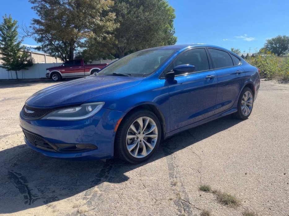 Chrysler 200 S      2015