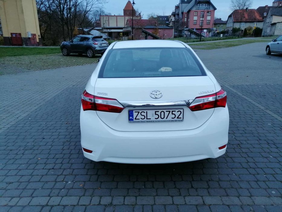 Toyota Corolla 1.6 benzyna