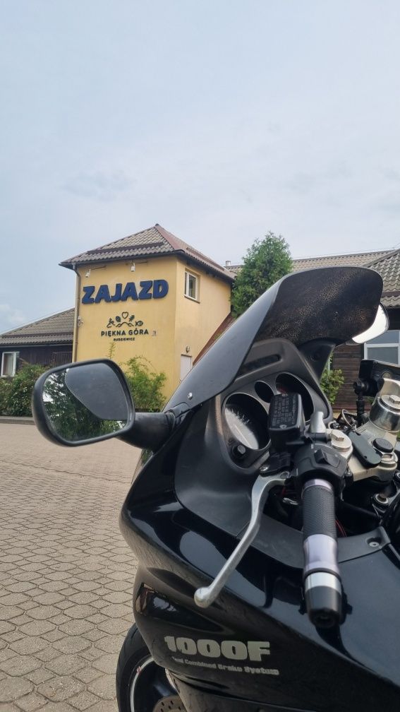 Honda CBR 1000F DUAL