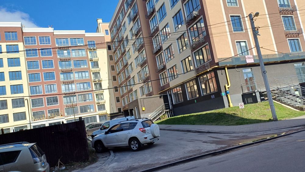 Продаж паркомісця в підземному паркінгу біля Загсу