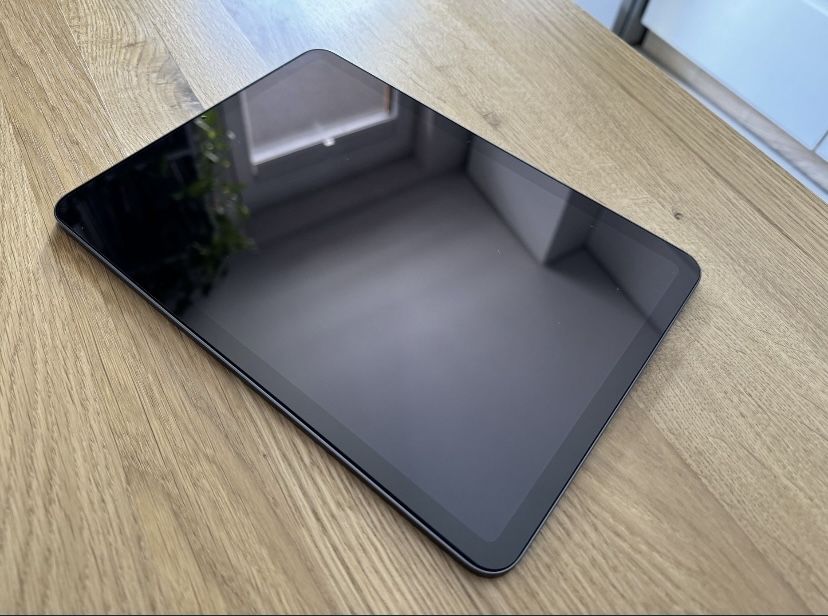 iPad Air 4th (2020) 64GB Space Gray stan idealny
