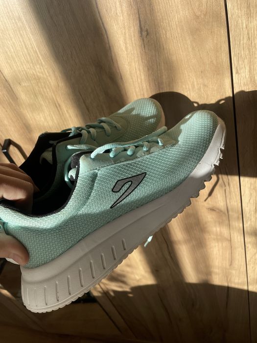 Жіночі кросівки 41 розмір від Galop