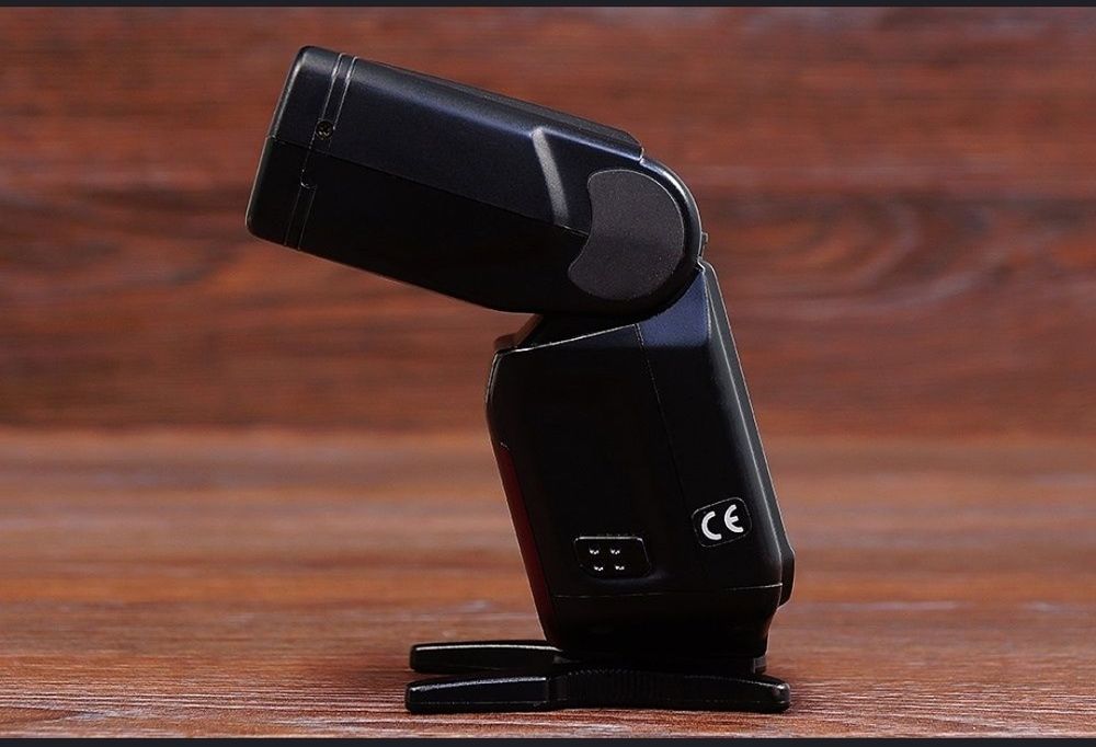 Фото спалах Minolta+ Чохол+ Акб