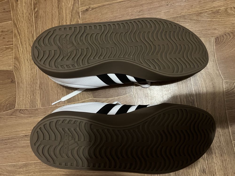 Кеди Adidas 42 розмір