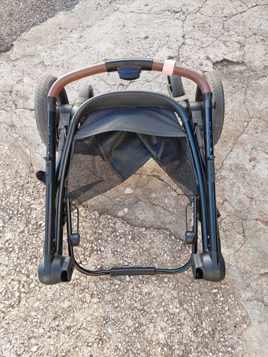 Carrinho bebe Maxi Cosi  com Ovinho e Isofix