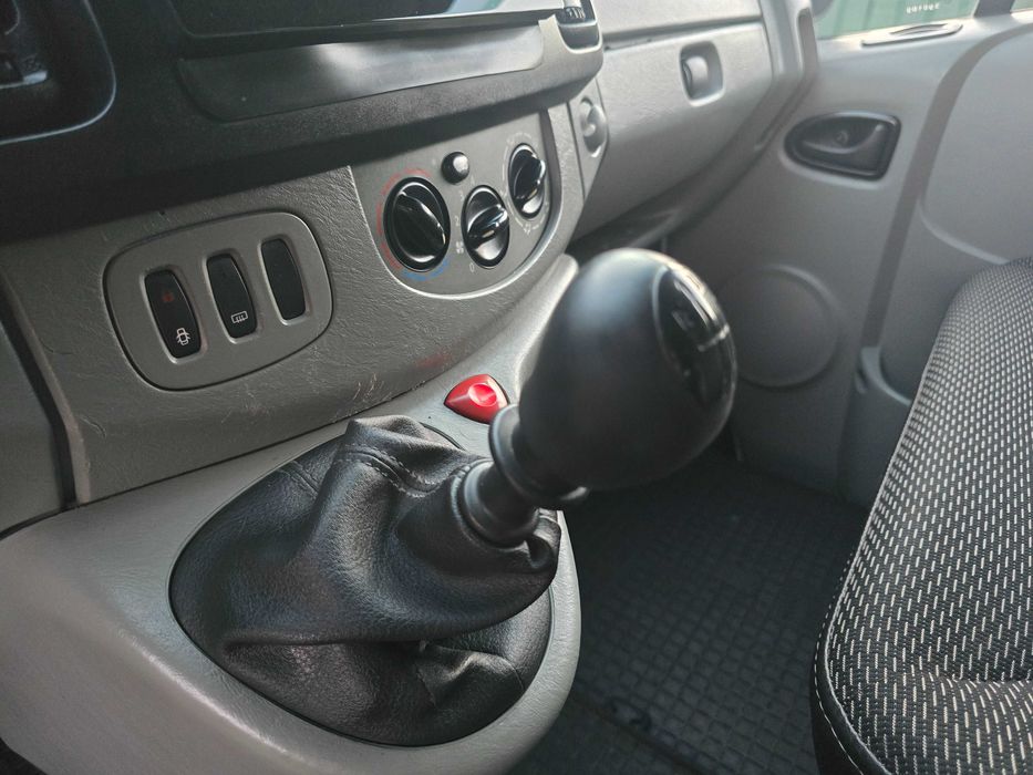 Nissan Primastar 1.9 dCi 9місць