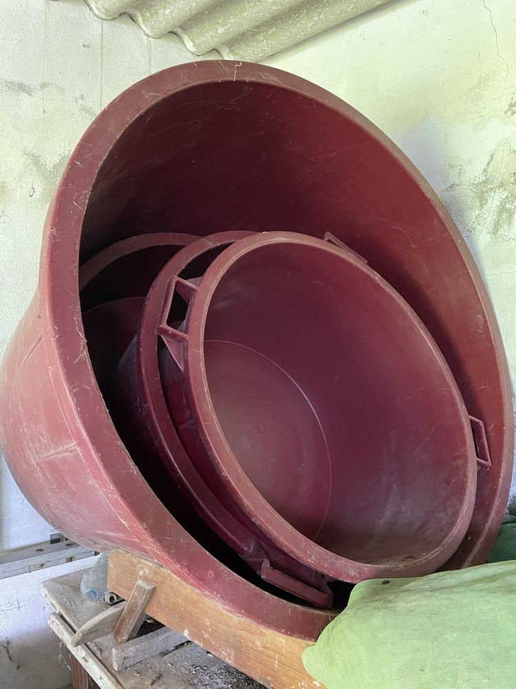 Dorna de plástico de 150L