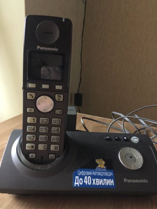 Радиотелефон Panasonic KX-TG8127UAT