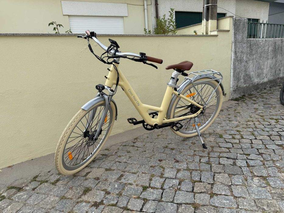 eBike Ado Air 28 -  Super Leve com 20kgs e motor de 250W