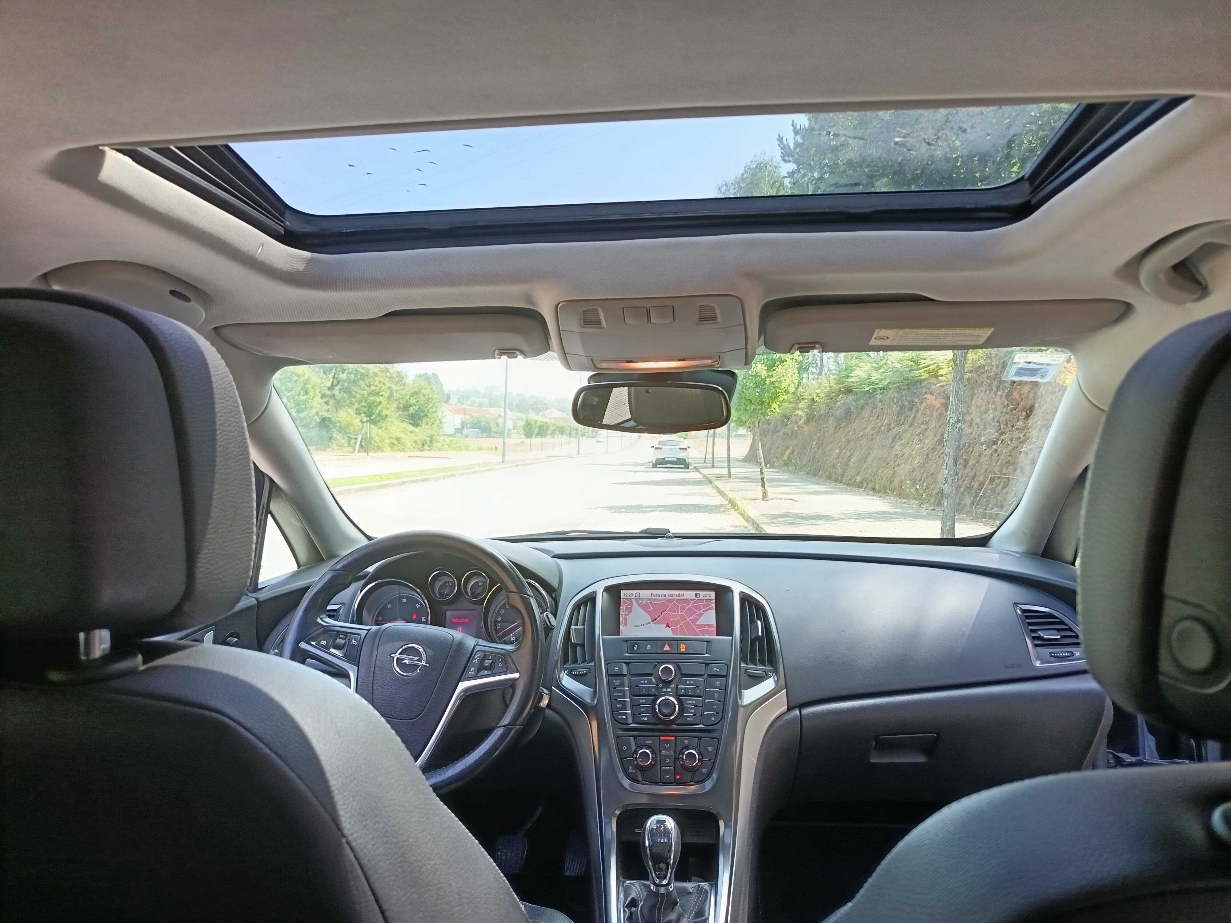 Opel Astra Cosmo Preto – Excelente Estado | Teto de Abrir |