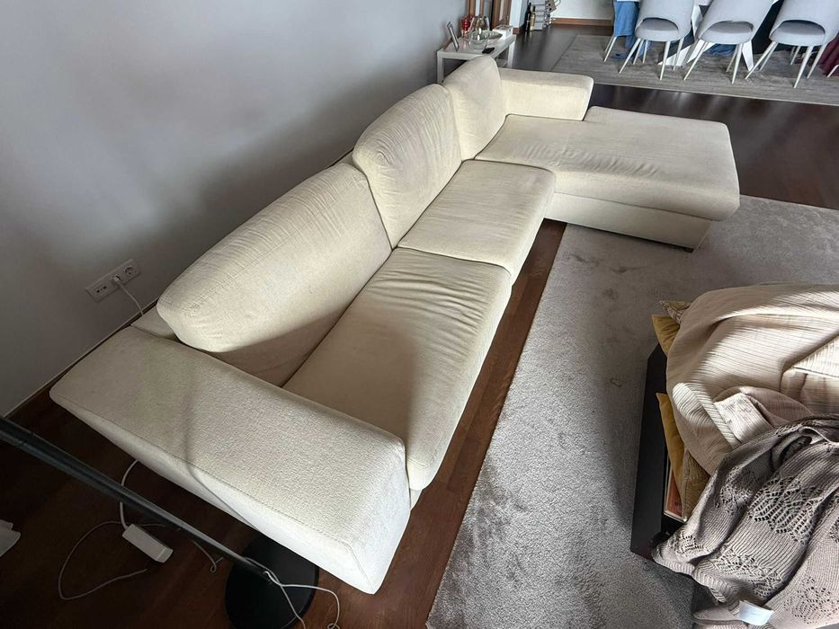 Sofá com Chaise Longue