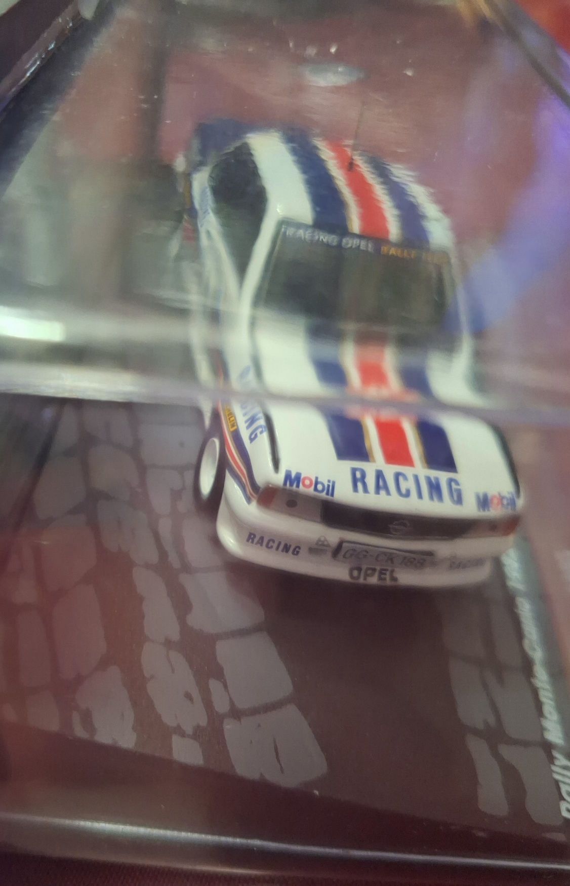 Miniatura escala 1:43