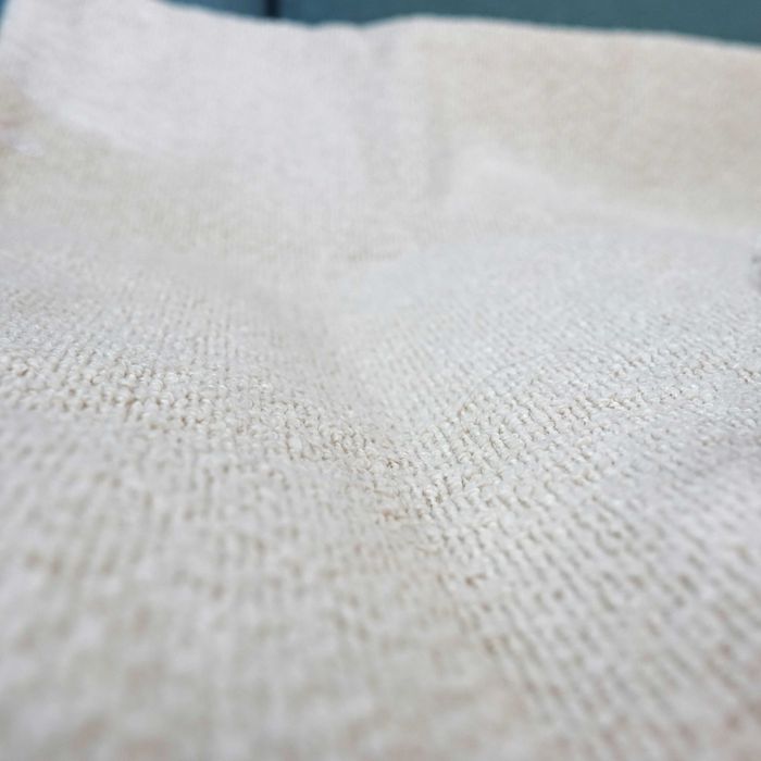 2 Mięciutkie poszewki 60x60 w kolorze kremowym