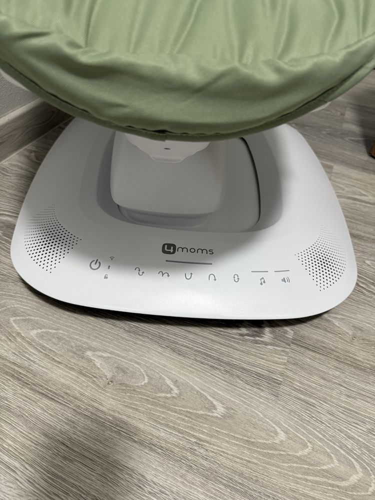 Укачиващий центр 4moms mamaroo 5.0