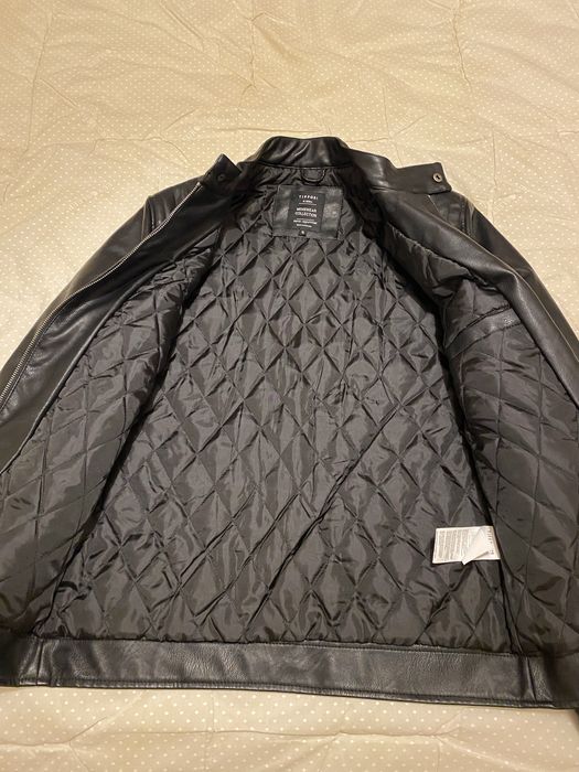 Varias peças de roupa Homem