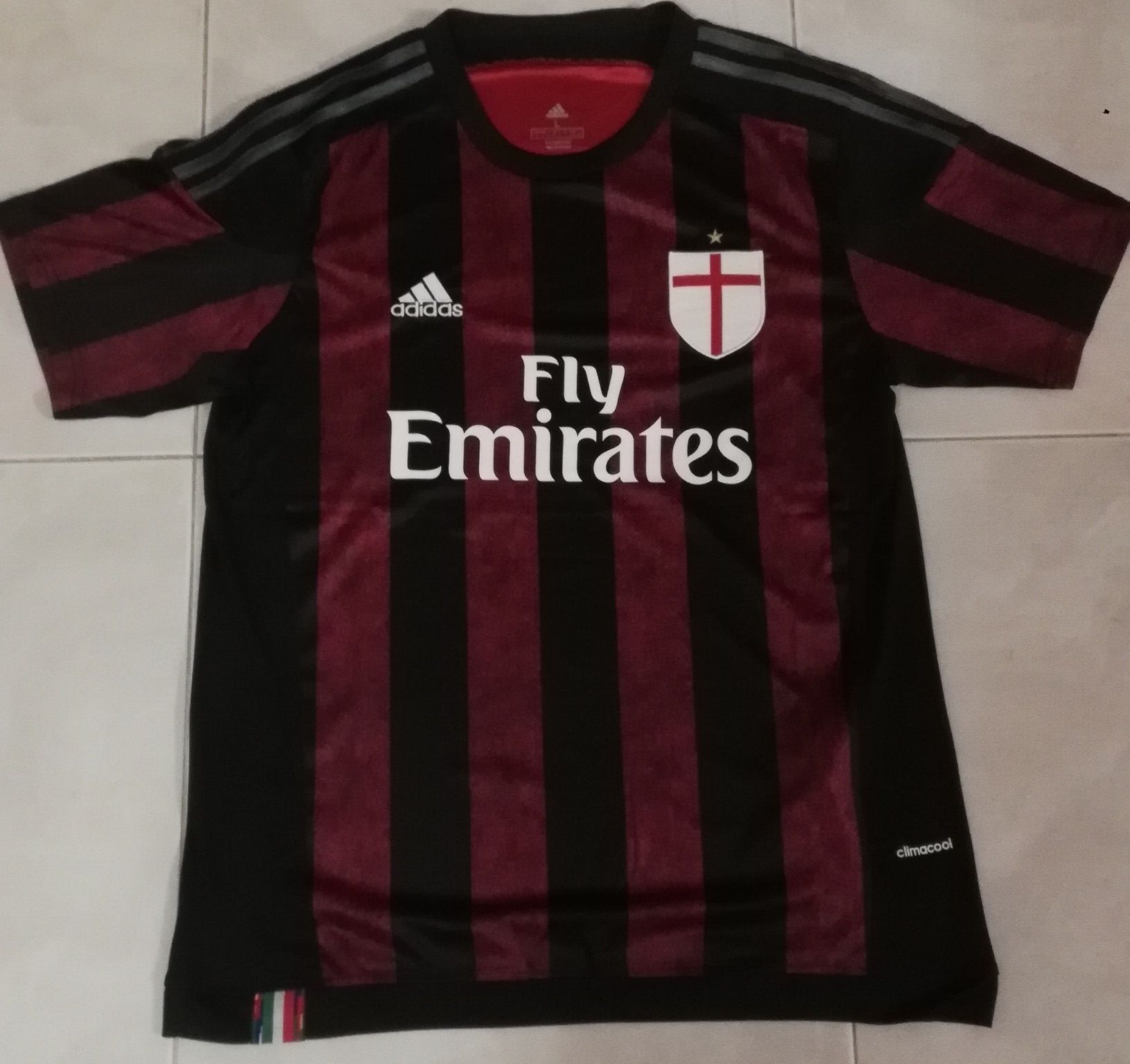 Camisola Official Milan edição Especial