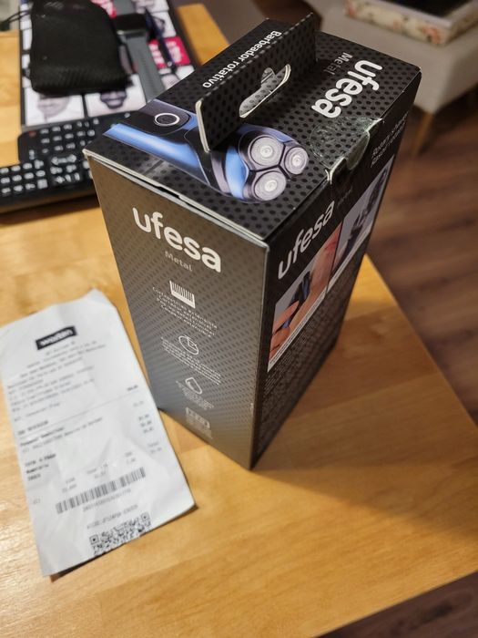 Máquina barbear Ufesa, bateria, selada e com garantia